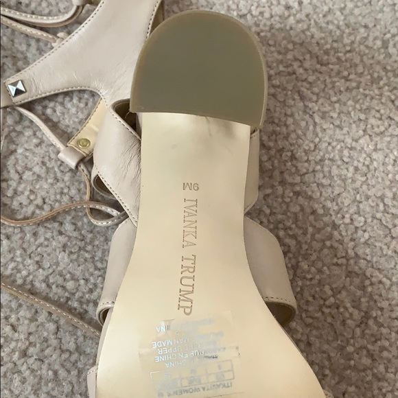 Shoes - Picture 4 of 4